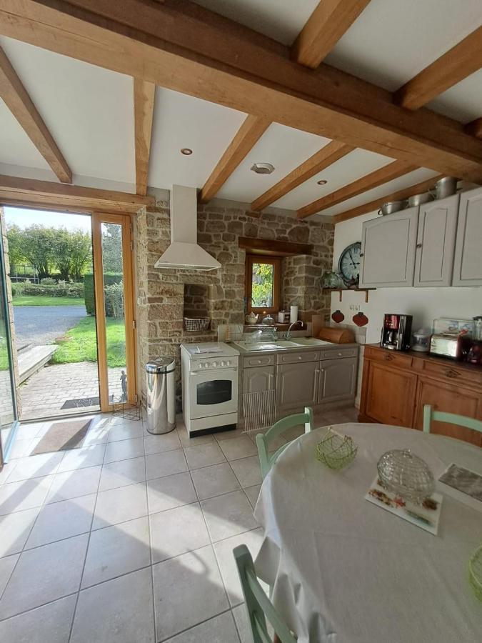 Вилла La Vauterie Saint-Martin-de-Cenilly Экстерьер фото